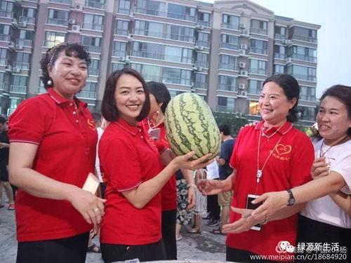 今日的吃瓜现场,揭秘明星幕后吃瓜现场，精彩瞬间尽收眼底