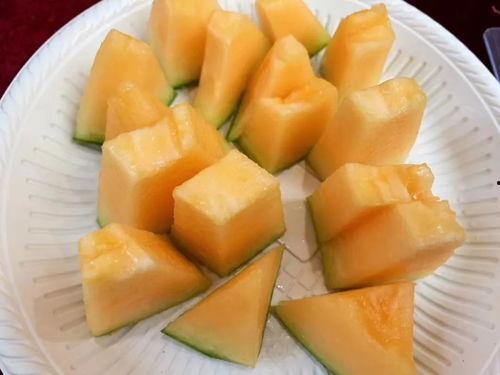 黑柳子大蜜瓜怎么吃,多汁甜蜜的食用指南