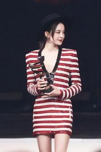 女明星吃黑瓜被抓了,娱乐圈再掀风波