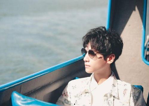 罗云熙今日吃瓜完整版,完整版揭秘幕后真相