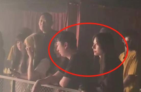 推特网红黑料吃瓜视频免费观看,免费观看吃瓜视频背后的真相！”