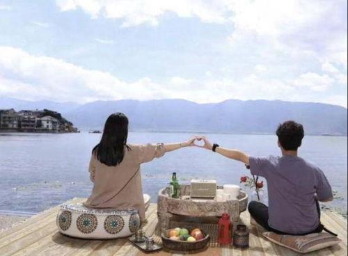 今日吃瓜花店老板娘,揭秘今日吃瓜花店老板娘的传奇故事